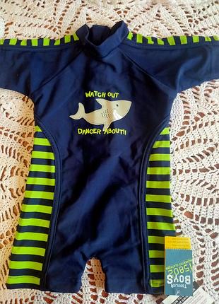 Новый купальный костюм на 6-9 месяцев