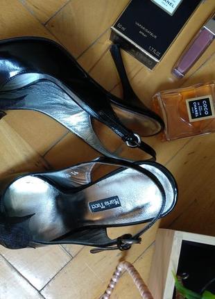 Maria tucci шикарні босононожки туфлі шкіра лак італія4 фото