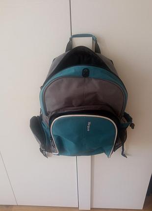 Продам очень вместительный и качественный рюкзак от targus