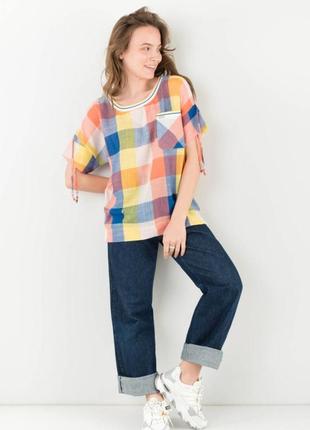 Стильная футболка в клетку разноцветная оверсайз