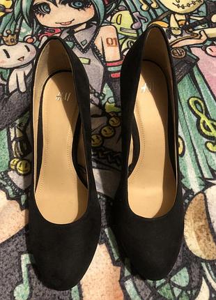 Новые замшевые туфли h&m