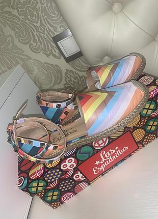 Еспадрильї las espadrillas