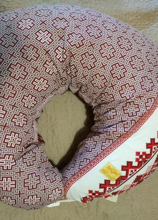 Подушка для кормления с застежкой