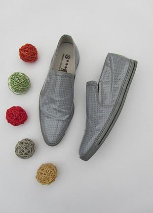 Шкіряні туфлі мокасини в горошок