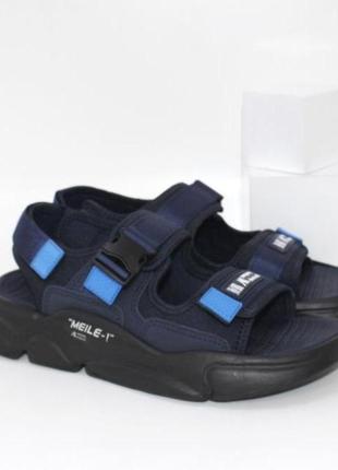 Літні чоловічі сандалі на липучках