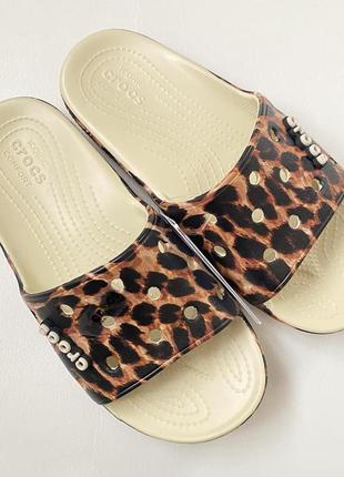 Шльопанці classic crocs animal remix slide bone/leopard w7