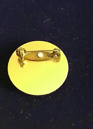Вінтажна брошка великобританія2 фото