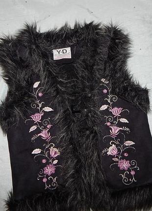 Жилетка тепла модна на дівчинку 9-10 років 140см y.d
