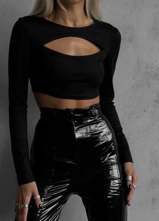 Топ з вирізом🔥🔥🔥