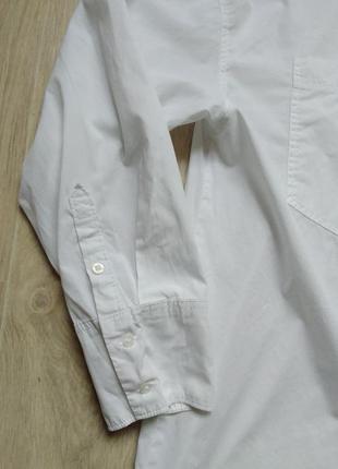 Хлопковое белое платье-рубашка с накладными карманами6 фото