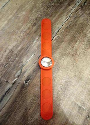 Годинник браслет оранжевого кольору на ремінці силіконовим5 фото