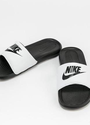 Шльопанці nike victori one shower slide white black (арт. cn9675-005 )3 фото