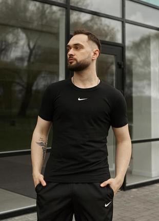 Футболка nike черная (лого центр)