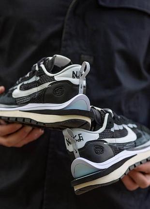 Кроссовки nike vaporwaffle sacai black\white10 фото
