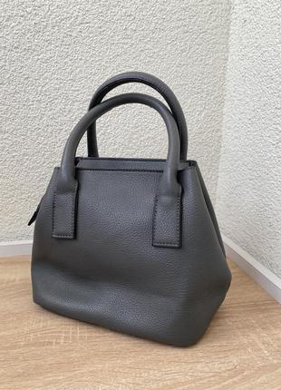 Жіноча сумочка