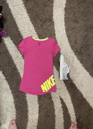 Женская спортивная футболка для спорта, тренировок термо nike swoosh crossfit pro tech6 фото
