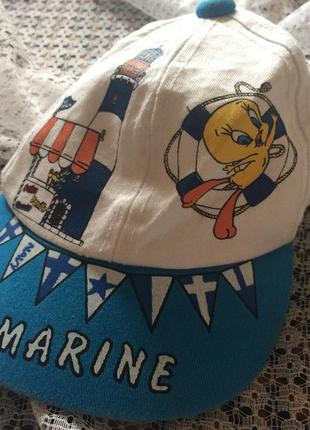 Яркая кепка бейсболка из looney tunes