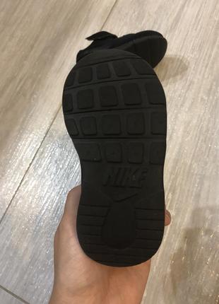 Детские кроссовки nike3 фото