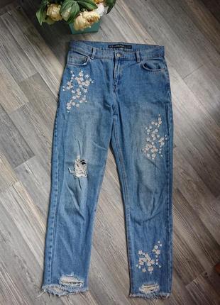 Женские джинсы мом с вышивкой и потертостями р.28 (42/44) момы8 фото