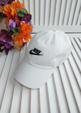 Кепка белая с вышитым логотипом nike 100% хлопок nike u nsw h86 cap futura washed7 фото