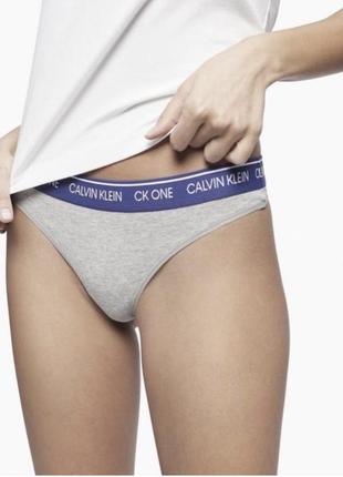 Стринги calvin klein1 фото