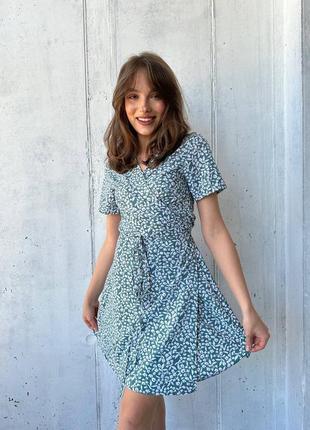 Жіноча сукня на запах, 42-52 розміри.