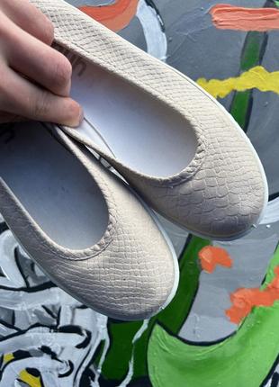 Schuh мокасины 39 размер бежевые чешки летние кроссовки италия2 фото