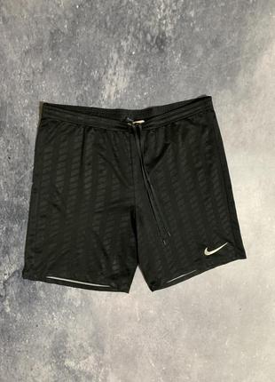 Спортивные шорты мужские nike dri fit drill