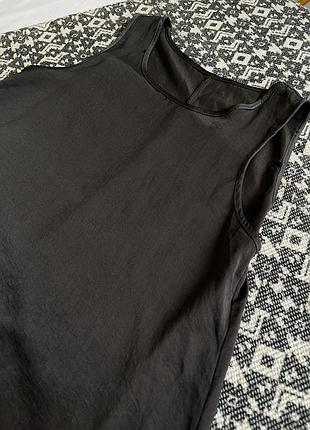 Платье с асимметричными боками