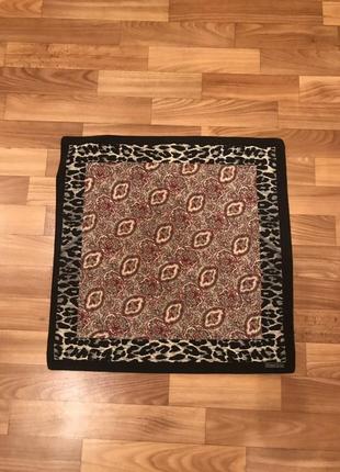 Платок street one