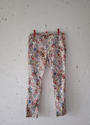Милые брюки с цветами1 фото