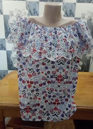 Блуза с открытыми плечами1 фото