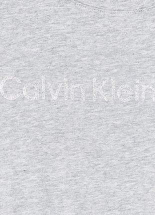 Женская футболка calvin klein5 фото