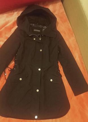Супер класная курточка guess.