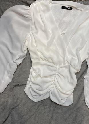 Розкішна біла блуза з пишним рукавом8 фото