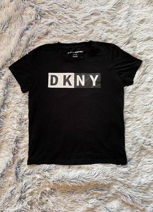 Футболка dkny