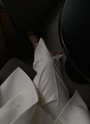 Костюм оверсайз молочного оттенка белый брюк пиджак блейзер жакет в стиле zara mango massimo dutti h&amp;m asos reserved cos10 фото