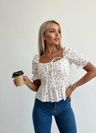 Чудова блузка із мусліну