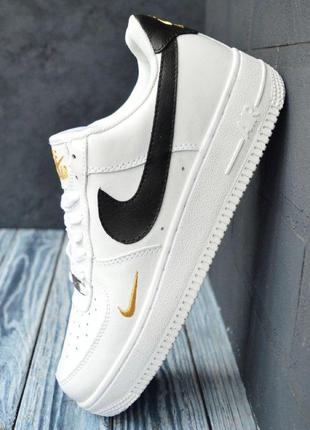 Nike air force 1, белые с черным и золотым, топ мужские кроссовки, стильные кеды мокасины5 фото