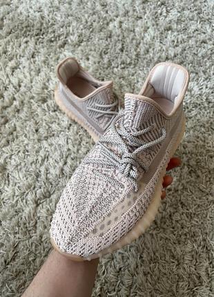 Кросовки adidas yeezy boost 350 v2  synth reflective fv56662 фото