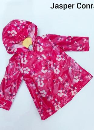 Детская темно-розовая ветровка с капюшоном и с принтом цветов для девочки на пуговицах от бренда jasper conran