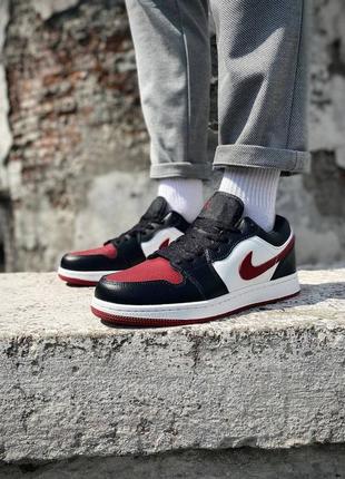 Кроссовки nike air jordan 1 retro low8 фото