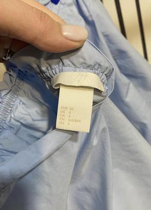 Голуба блуза на плечиках h&m 4