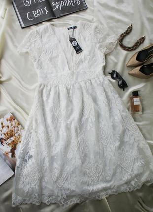 Роскошное брендовое коктельное платье органза кружево миди с вырезом от boohoo boutique7 фото