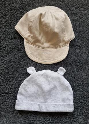 Кепочка і шапочка на малюка 3-6 місяців.