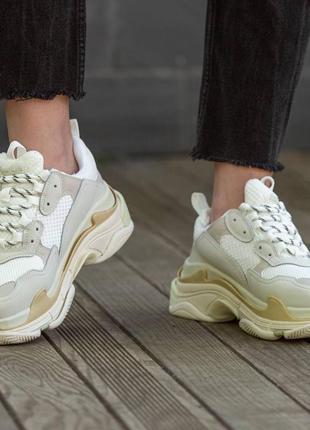 Кроссовки в стиле balenciaga triple s cream white2 фото