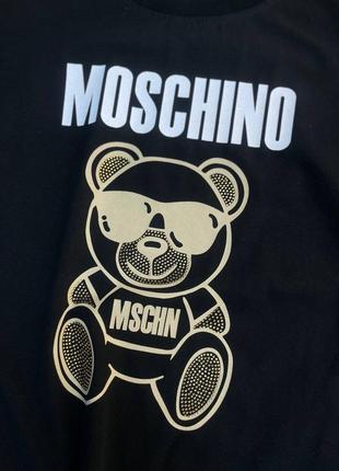 Женские футболки moschino