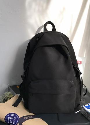 Женский школьный рюкзак в черном цвете7 фото