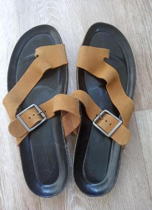 Шлепки кожа