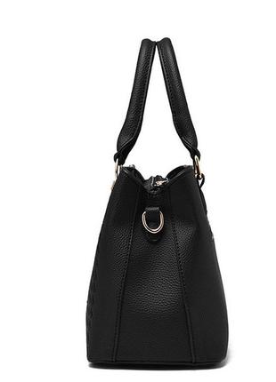 Сучасна жіноча чорна сумка через плече з екошкіри, модна трендова жіноча сумочка для дівчини.8 фото